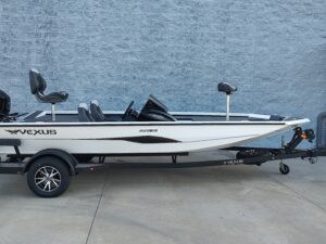 2026 Vexus AVX181 Defender