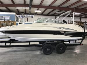 2004 Sea Ray 200 Sundeck